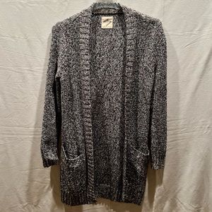 Hollister women’s size L black grey white knit sweater cardigan duster pockets